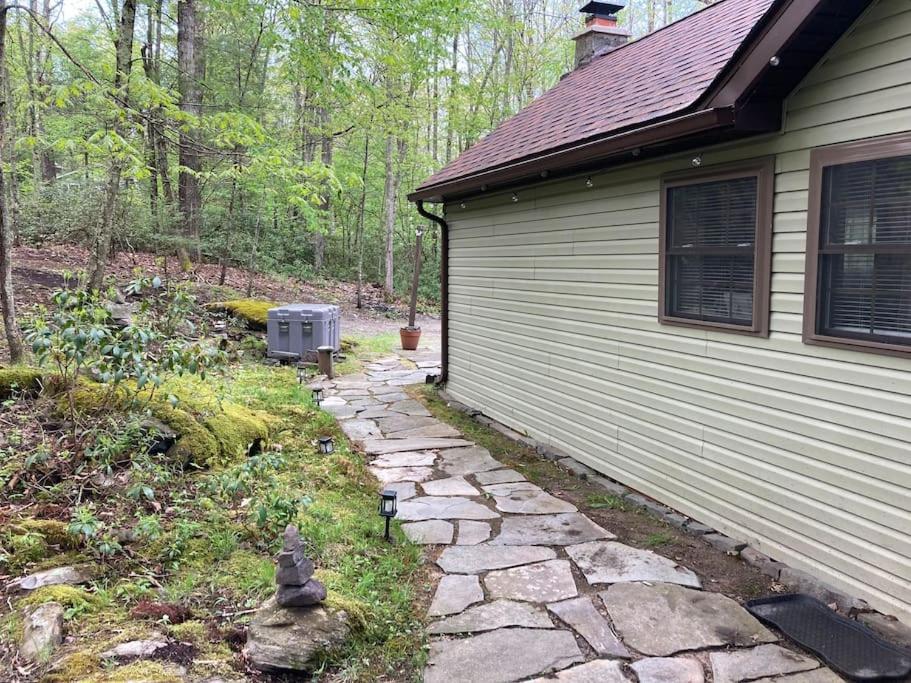 Peaceful Seasonal Wooded Cottage Close To Everything Tafton Exterior foto